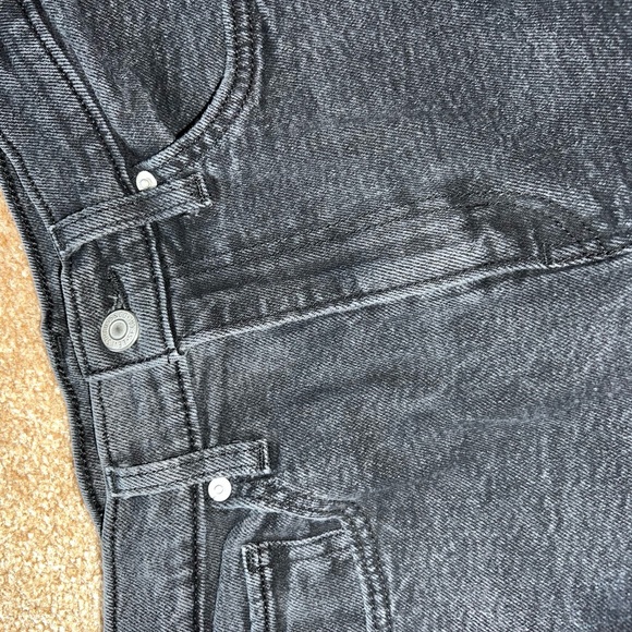 Levi's High Rise Jeans - Picture 4 of 7